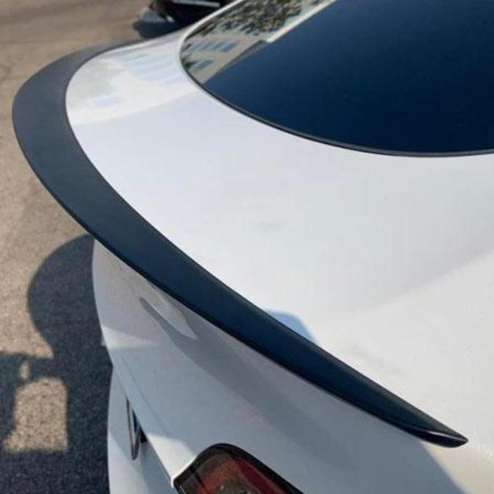 Rear spoiler with ABE - Tesla Model 3